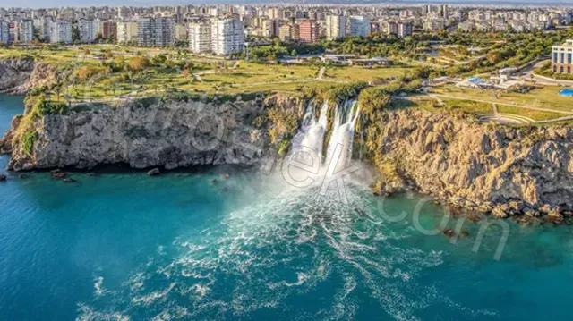 Private Daytime Yacht Cruise Photos 1