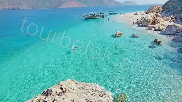 Suluada (Water Island) Private Yacht Cruise Photos 5