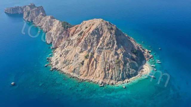 Suluada (Water Island) Private Yacht Cruise Photos 5