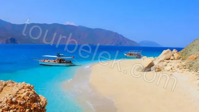 Suluada (Water Island) Private Yacht Cruise Photos 5