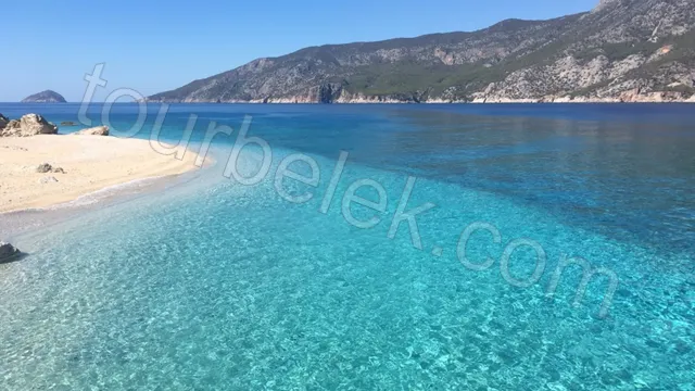 Suluada (Water Island) Private Yacht Cruise Photos 5