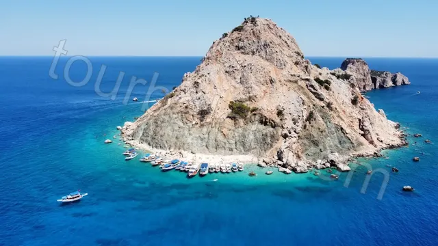 Suluada (Water Island) Private Yacht Cruise Photos 5