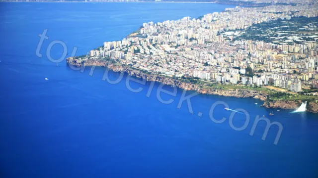 Private Full-Day Yacht Cruise Photos 3