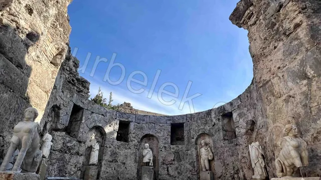 Private Yacht Cruise to Side Ancient City Photos 3