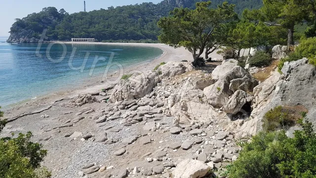 Private Daytime Yacht Cruise Photos 1