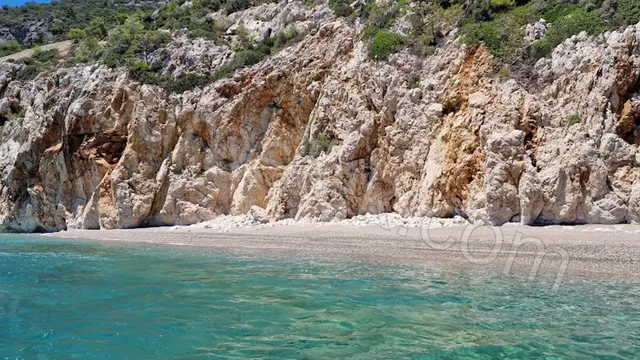 Private Daytime Yacht Cruise Photos 1