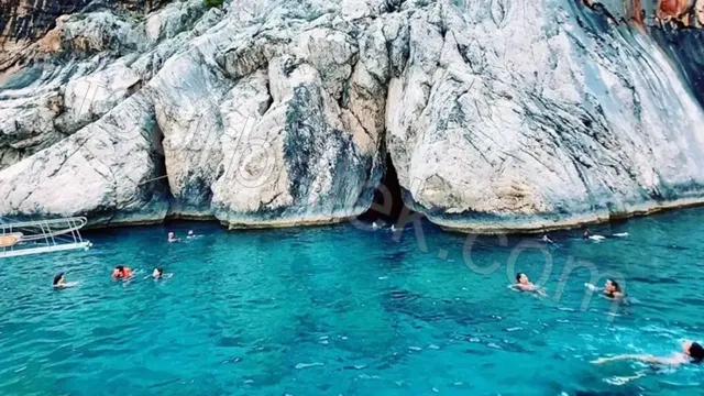 Porto Ceneviz Bay Private Yacht Cruise Photos 4