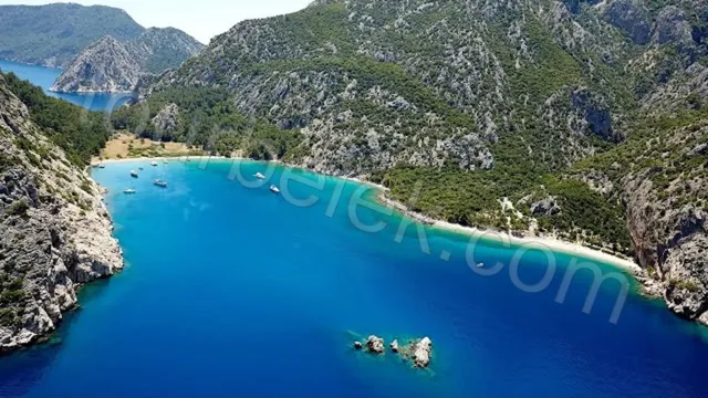 Porto Ceneviz Bay Private Yacht Cruise Photos 4