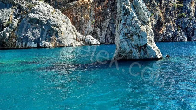 Porto Ceneviz Bay Private Yacht Cruise Photos 4